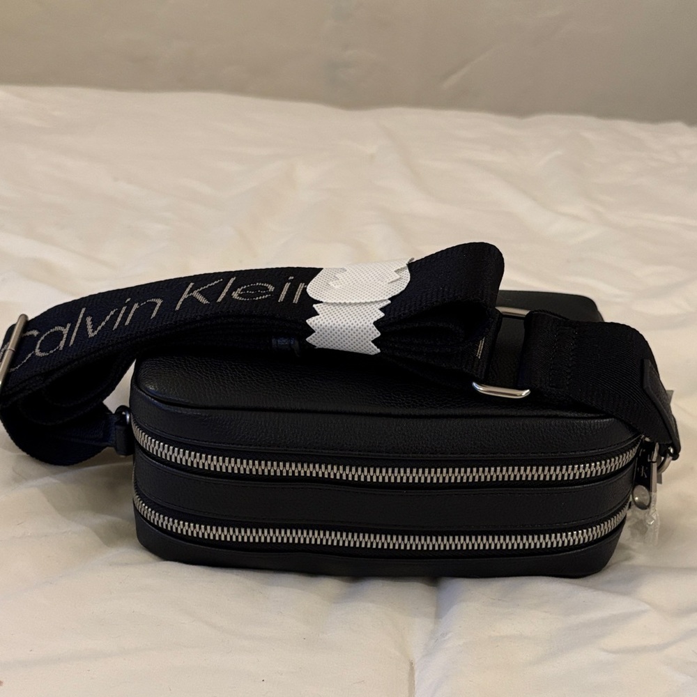 Calvin Klein Black Bag - Picture 4 of 5